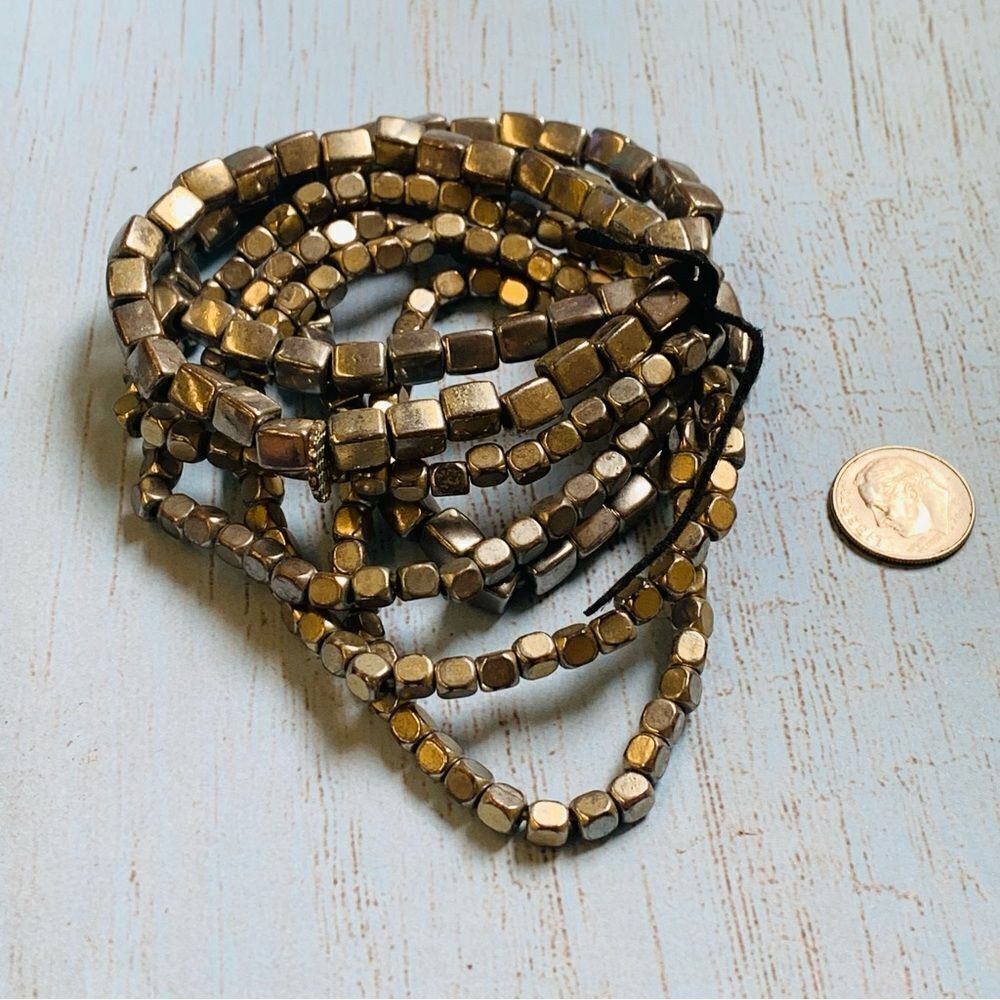 Marlyn Schiff Set of 7 Silver‎ Beaded Stretch Bracelets
